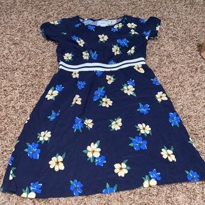Girls size 8 dress.